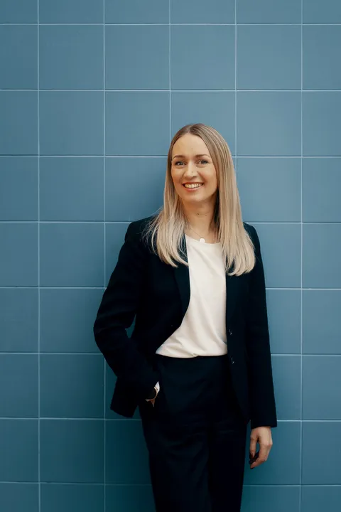 Case Study: Eezy Switches to Inderes Press Release System